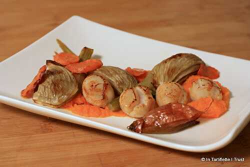 Noix de Saint-Jacques fumées, légumes rôtis & purée de carotte