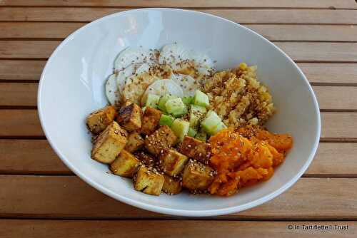 Poke Bowl à la sauce cacahuètes