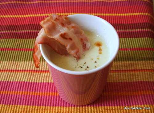 Potage frais de concombre de la Grand-Maman de Jeanne & lard croustillant