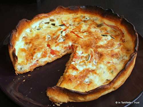 Quiche au gorgonzola, courgettes & tomates à l'ail