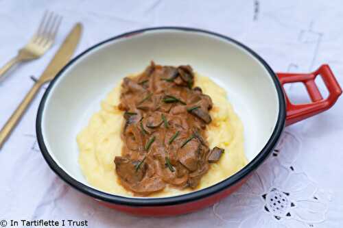 Seitan stroganoff et mashed potatoes