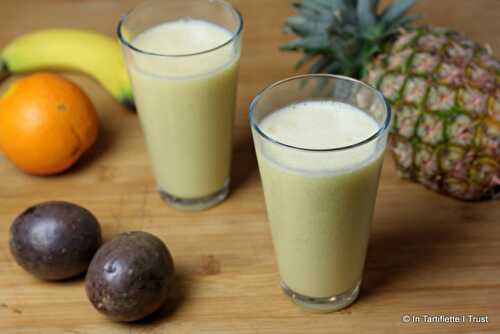 Smoothie ananas-passion au lait de coco