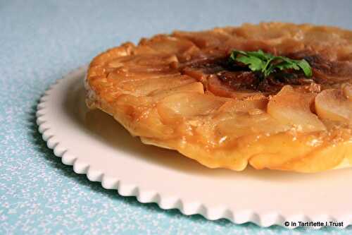 Tarte tatin de navets au chèvre & au miel