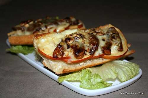 Tartine pommes-figues au cantal