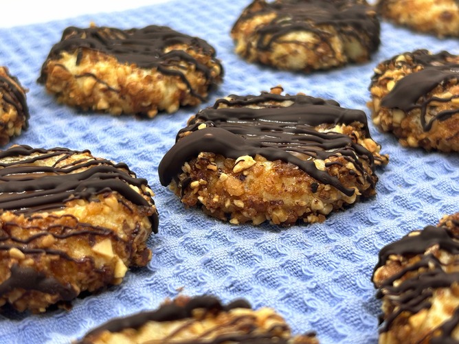 Biscuits au pralin et au caramel beurre salé