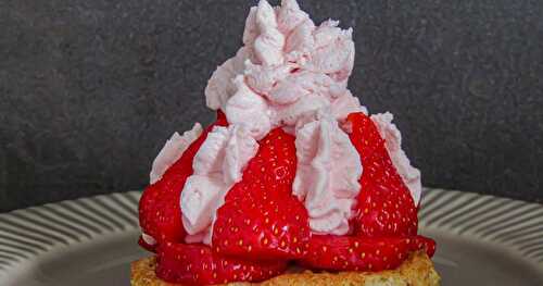 GÂTEAU MOUSSE DE FRAISES