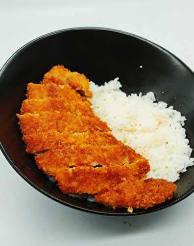 Tonkatsu/donkasu (escalope de porc panée japonaise/coréenne)