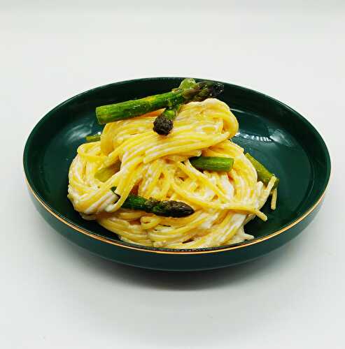 Spaghetti à la crème de feta et mascarpone citronnée et asperges grillées
