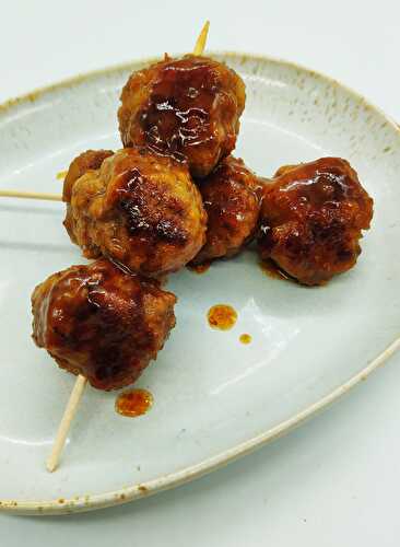 Tsukune teriyaki, brochettes de boulettes de viande japonaises