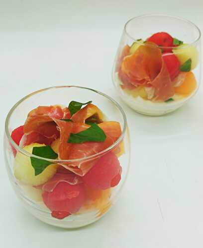 Verrines melon, mozza et prosciutto