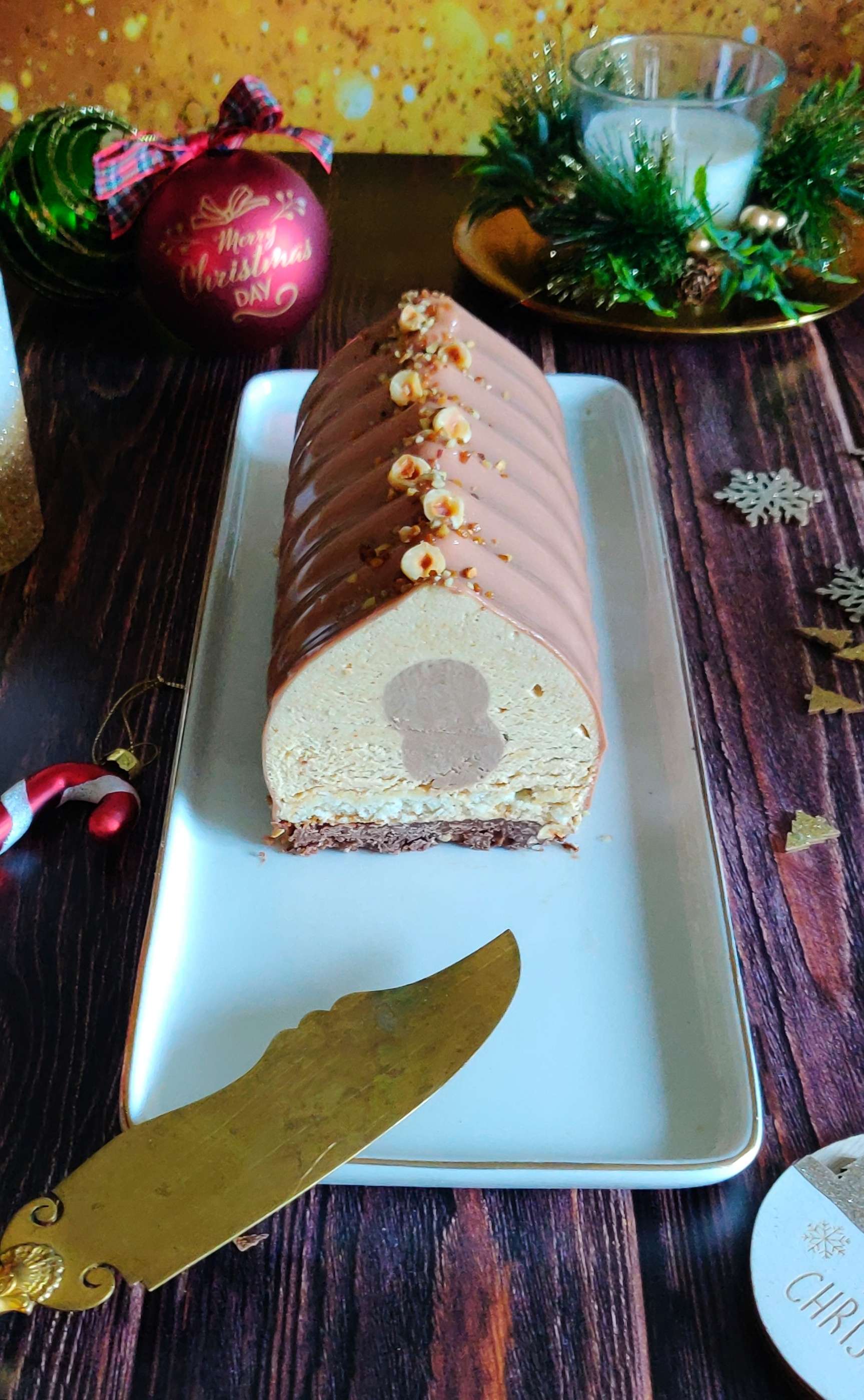 Bûche praliné/chocolat au lait