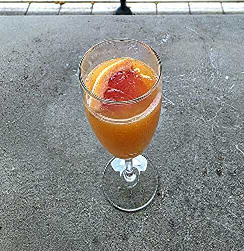 Mocktail pêche abricot pamplemousse