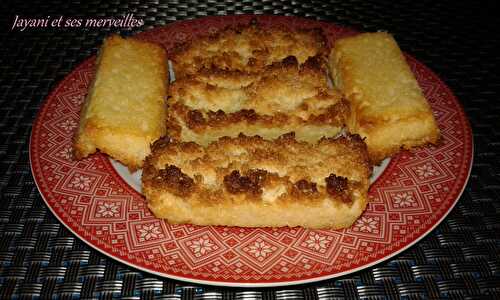 Mini-gâteau au rhum et à la noix de coco