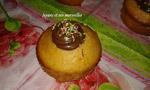 Muffins aux amandes fourrés au chocolat