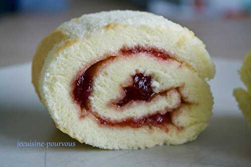 Gâteau roulé à la confiture