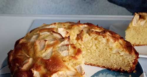 Gâteau aux pommes, délicieux! 