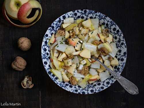 Salade d'endives aux pommes, bleu des Vosges et noix