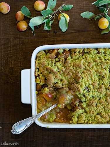 Crumble de mirabelles aux pistaches et à la vanille