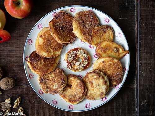 Apflekiechle (beignets de pomme) fourrés au caramel et aux noix