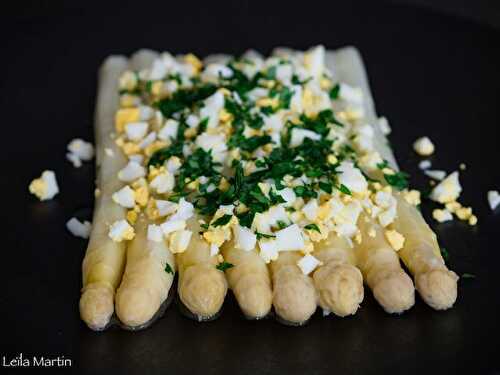 Asperges d'Alsace vinaigrette et oeuf mimosa