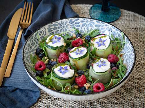 Ma salade de concombre, betterave et fruits rouges