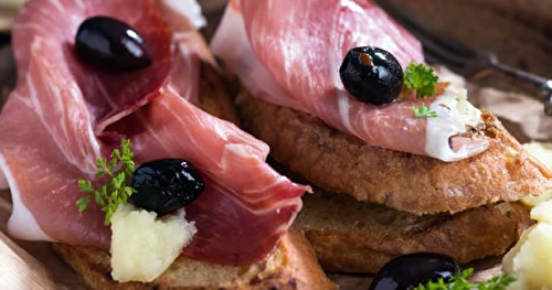 Bruschetta de jambon Serrano à la tapenade de figues et d’olives  « pour un italiano »