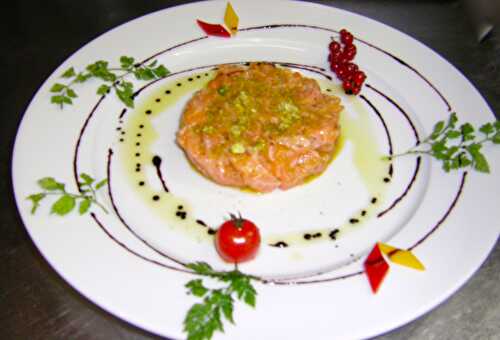 Un tartare ? « oui mais pas ail et fines herbes » de saumon mes amis