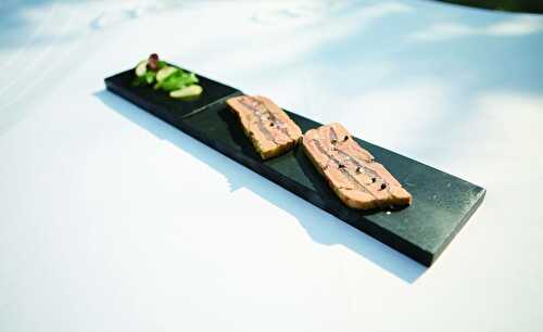 TERRINE DE FOIE GRAS AUX POIRES