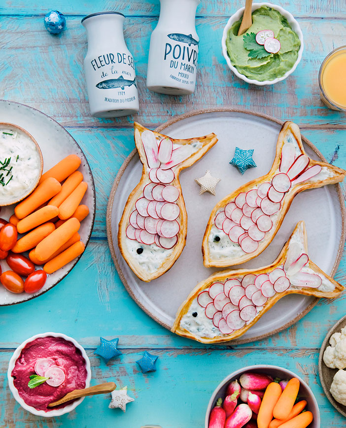 Petits poissons feuilletés écailles de radis et tzatziki