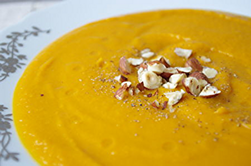 Crème de Butternut aux Noisettes