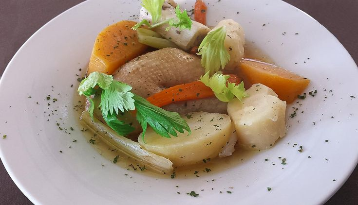 Poule au Pot de Grand-Mère
