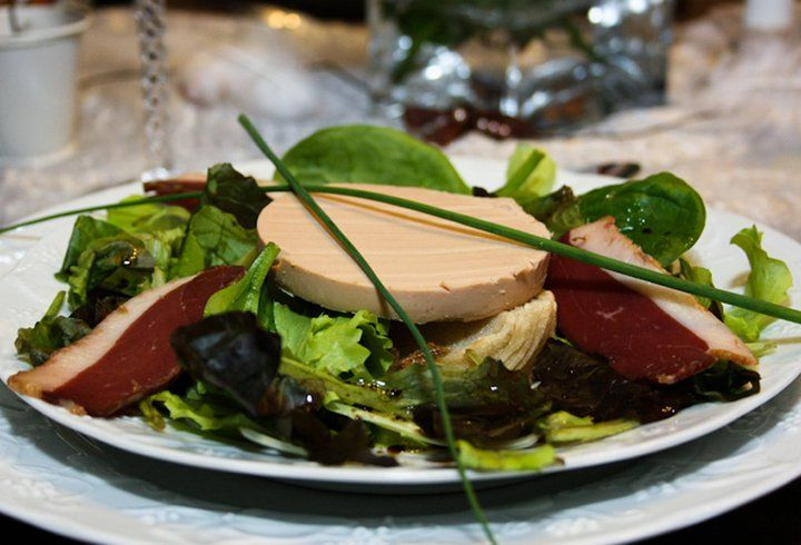 Salade de Foie Gras et Magrets Fumés aux Mandarines