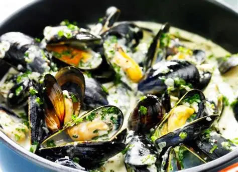 Moules Marinières à la Crème