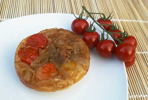Tartelettes aux tomates cerises et oignons caramélisés, façon Tatin