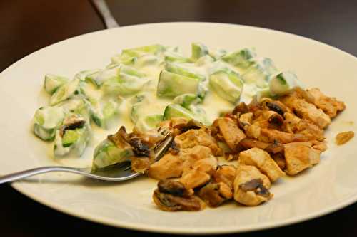 Chicken stir-fry and yoghurt cucumber