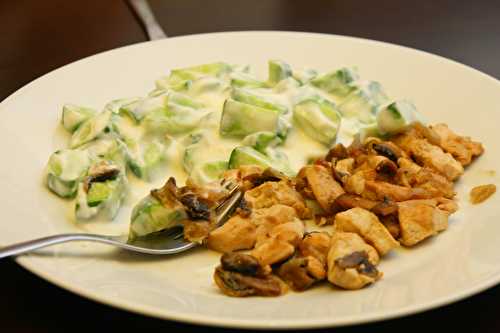 Sauté de poulet et concombre au yaourt