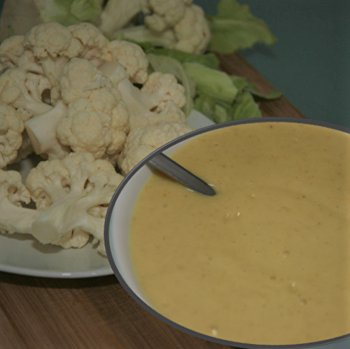 Soupe crémeuse de chou-fleur au curry