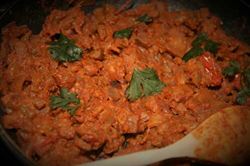 Ragoût d’aubergines et tomates aux épices indiennes