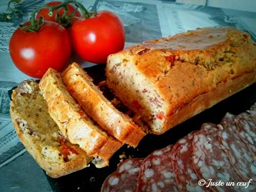 Juste un œuf part en pique-nique - Nouvelle recette salée : Cake rosette, tomate, basilic