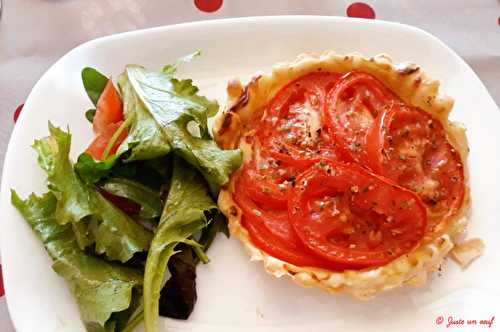 Tartelettes feuilletées à la tomate