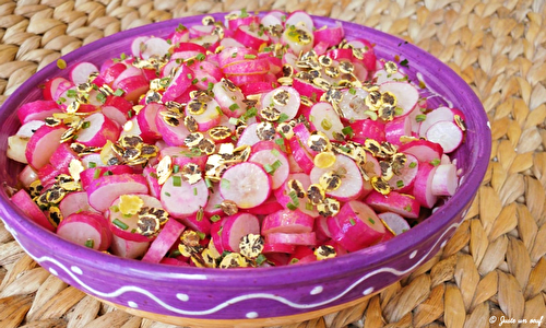 Salade de radis aux flocons de lentilles vertes 