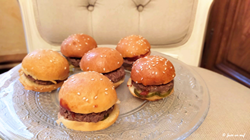 Mini burger au bacon