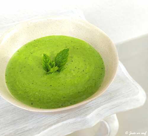 Soupe froide de petits pois, concombre et menthe 