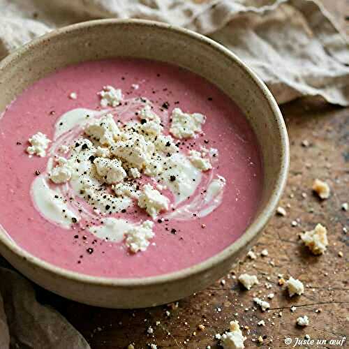 Velouté rose à la betterave et lait de coco
