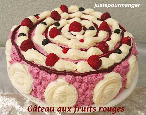 Gâteau aux fruits rouges