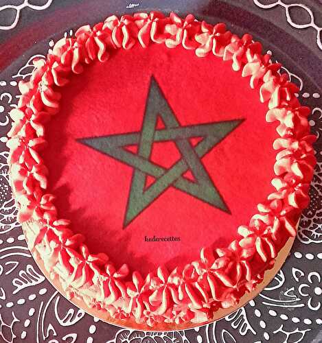 Layer Cake Maroc, génoise choco, crème fouettée mascarpone citron et garnie de morceaux de fraises