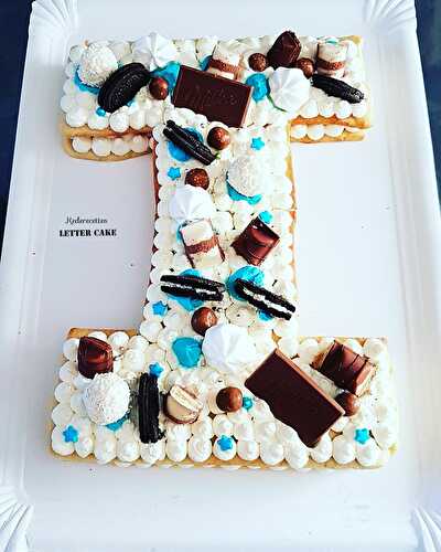 Letter Cake "i"