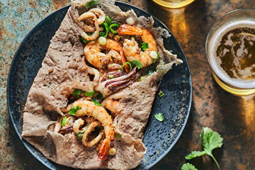 Galettes de sarrasin aux fruits de mer épicés