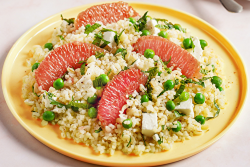 Salade de boulgour au pamplemousse de Floride, petits pois et feta