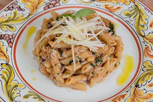 Penne au tourteau et à la pomme Pink Lady